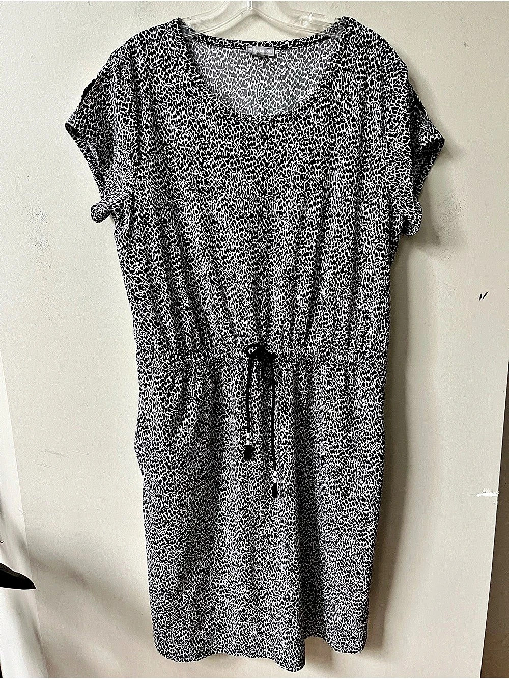 T By Talbots Black White Animal Print Split Sleeve Drawstring Dress Womens Large